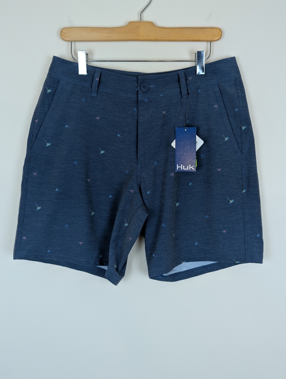 Huk Waypoint Fly Hooks Flat Front Shorts NWT